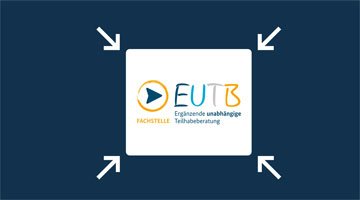 Grafik: Vier Pfeile zeigen auf das Logo der EUTB.