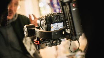 hinter der Kamera beim Videodreh